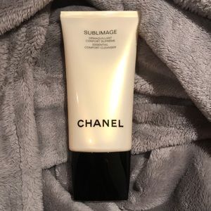 Chanel sublimage confort cleanser